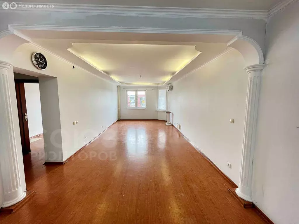 1-комнатная квартира: Волгоград, проспект Маршала Жукова, 88 (53 м) - Фото 1