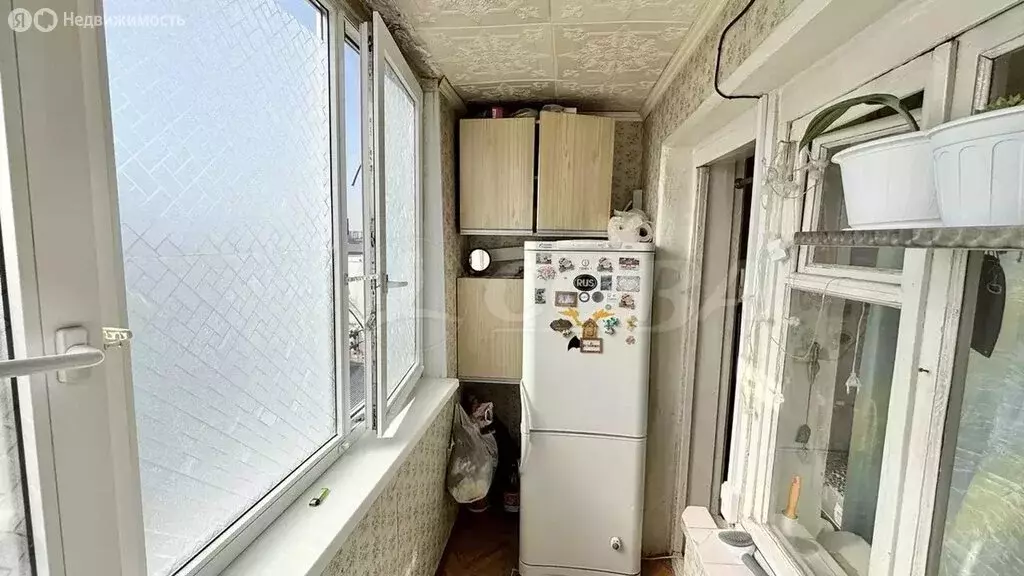 1-комнатная квартира: Тюмень, улица Республики, 239 (18.9 м) - Фото 0