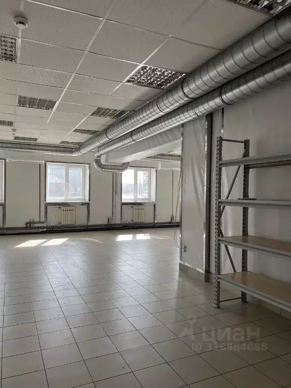 Помещение свободного назначения в Кировская область, Киров ул. ... - Фото 0