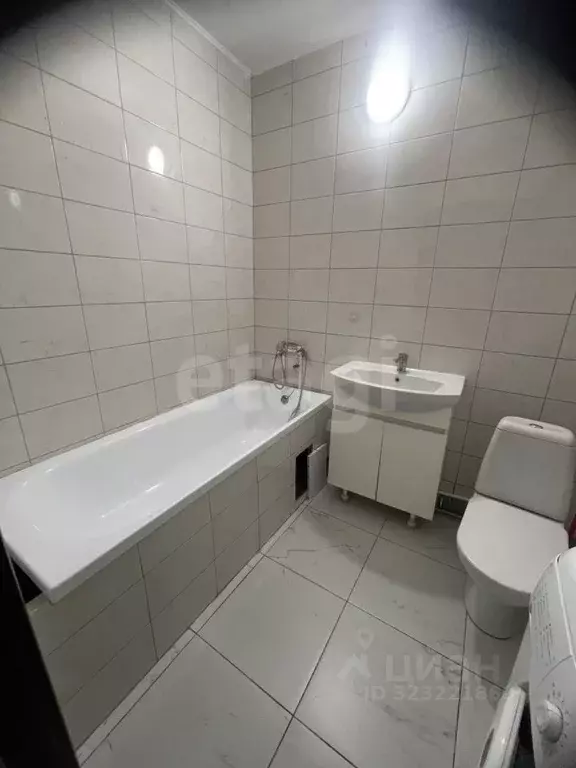 Студия Тюменская область, Тюмень Интернациональная ул., 199 (18.5 м) - Фото 0