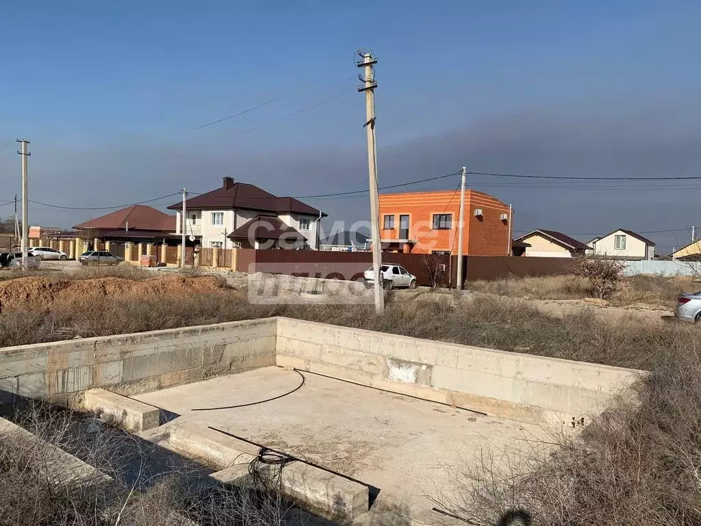 Участок в Астраханская область, Приволжский район, пос. Новый Кутум ... - Фото 1