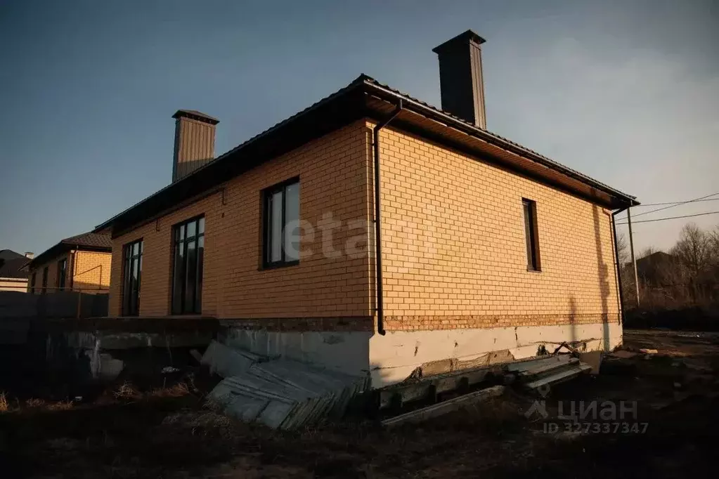 Дом в Саратовская область, д. Долгий Буерак проезд 2-й Элистинский, 12 ... - Фото 1