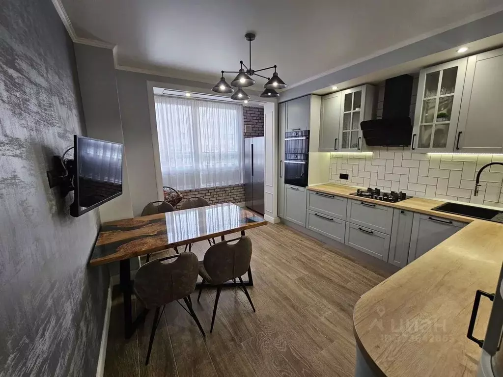 2-к кв. Калининградская область, Калининград ул. Согласия, 50 (72.0 м) - Фото 1