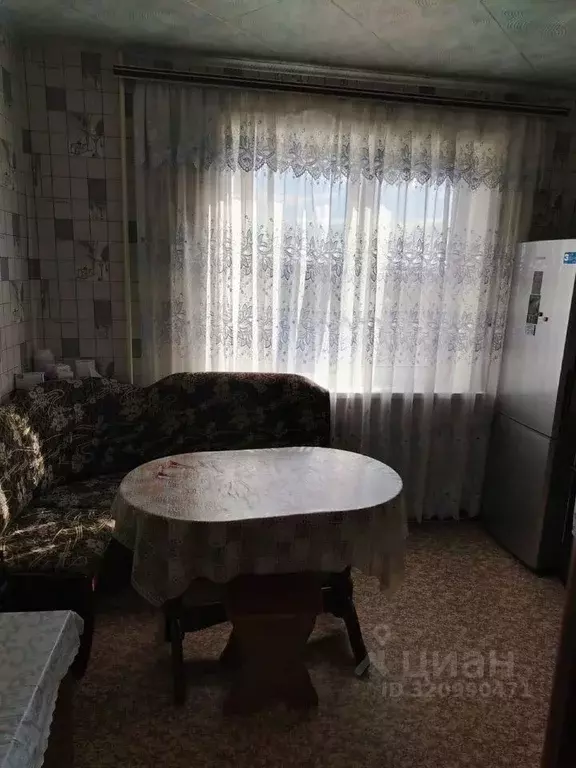 1-к кв. Белгородская область, Старый Оскол Южный мкр, 3 (39.0 м) - Фото 0