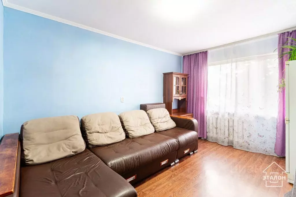 2-к кв. Омская область, Омск Загородный мкр, 6 (47.93 м) - Фото 1