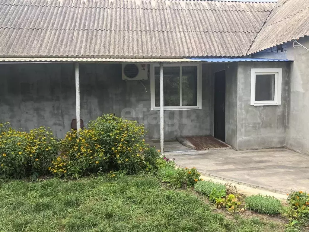 Дом в Ростовская область, Кашары сл. ул. Антона Байдака (172 м) - Фото 2