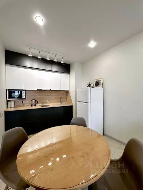 Студия Бурятия, Улан-Удэ ул. Смолина, 61 (35.0 м) - Фото 2