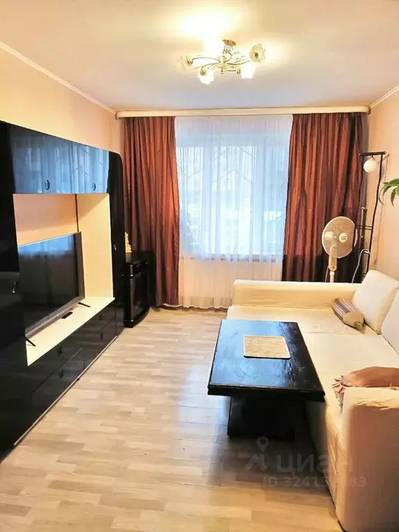 4-к кв. Ленинградская область, Кириши ул. Нефтехимиков, 20 (98.0 м) - Фото 1