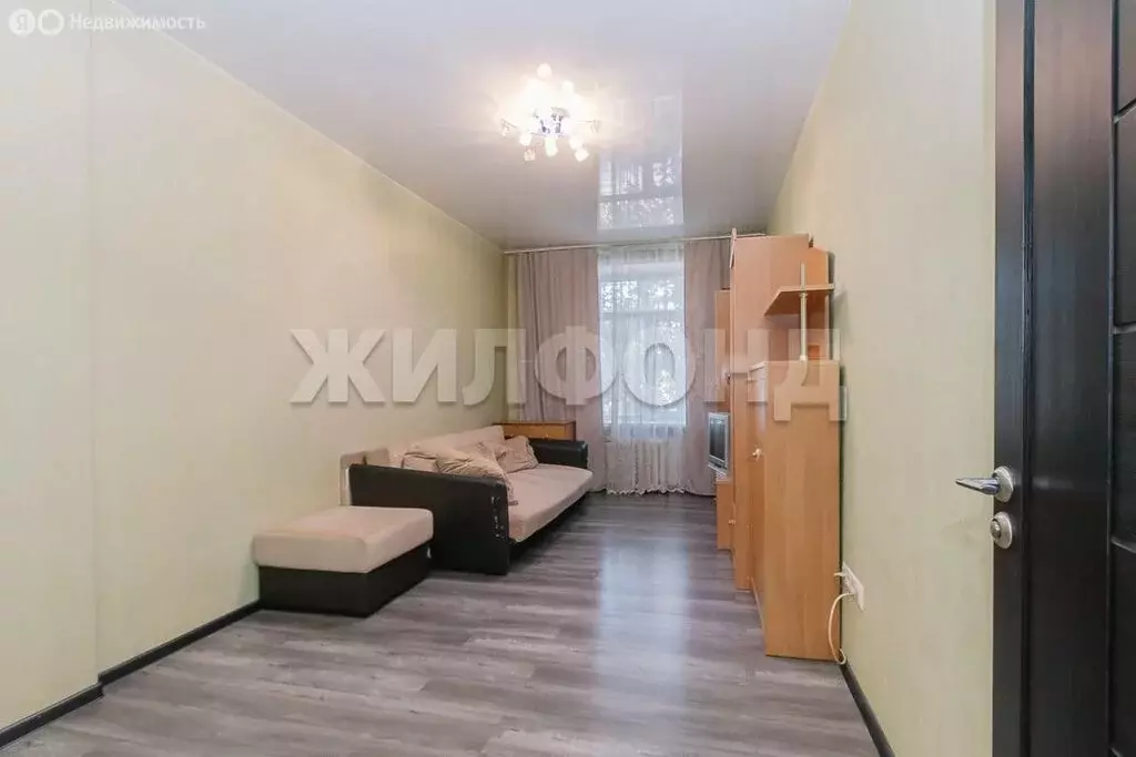 3-комнатная квартира: Новосибирск, проспект Дзержинского, 79 (80 м) - Фото 1