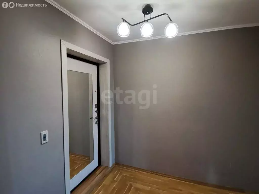 1-комнатная квартира: Северск, улица Курчатова, 36А (52.5 м) - Фото 0