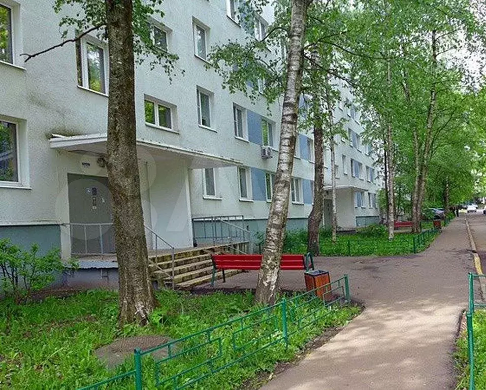 Доля в 3-к. квартире, 49,3 м, 4/9 эт. - Фото 1
