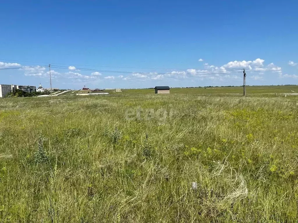 Участок в Крым, Евпатория городской округ, Новоозерное пгт ул. ... - Фото 1