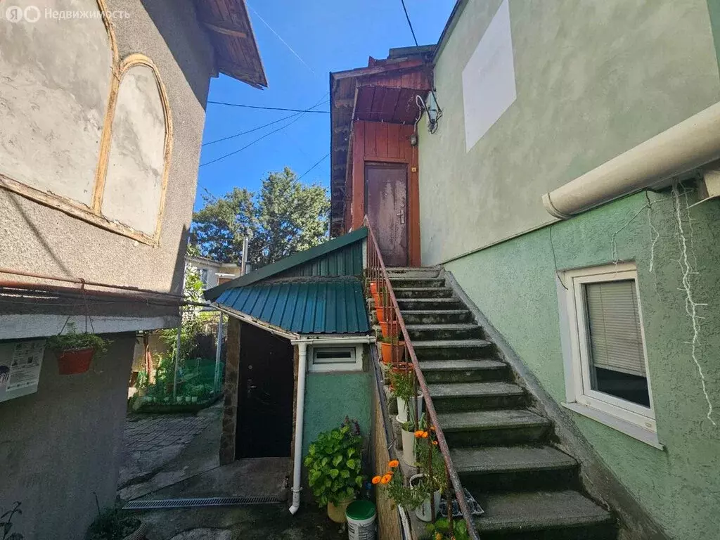 1-комнатная квартира: Ялта, улица Кирова, 20 (25 м) - Фото 1