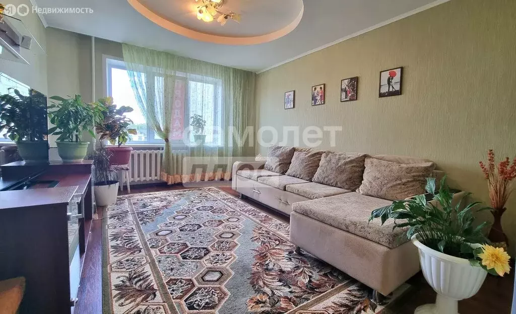 3-комнатная квартира: Белокуриха, улица Братьев Ждановых, 1 (61.8 м) - Фото 1
