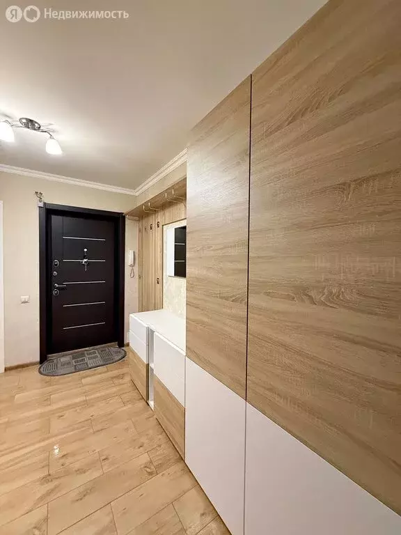 3-комнатная квартира: Чебоксары, улица Богдана Хмельницкого, 127к2 ... - Фото 2