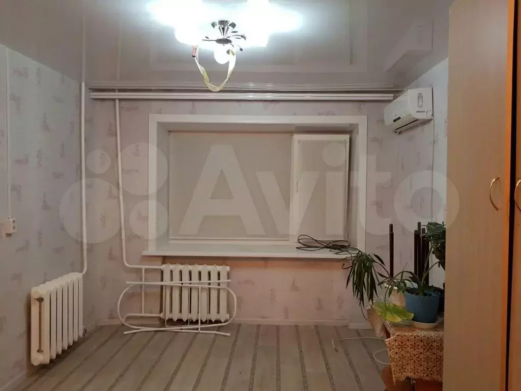 Комната 11 м в 1-к., 1/5 эт. - Фото 0