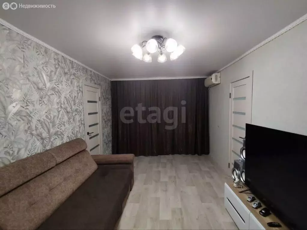 2-комнатная квартира: Стерлитамак, Социалистическая улица, 18 (42.6 м) - Фото 2