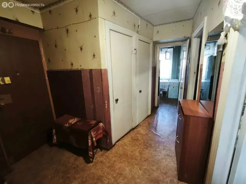 3-комнатная квартира: Астрахань, улица Дзержинского, 54А (63 м) - Фото 0