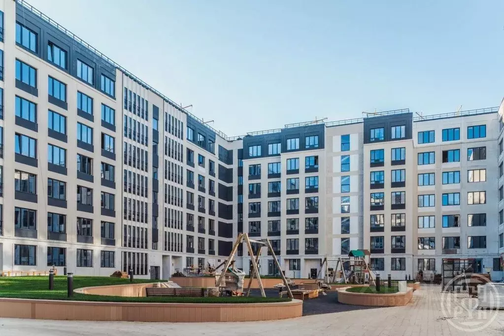 2-к кв. Санкт-Петербург Петровский просп., 22к2 (89.3 м) - Фото 0