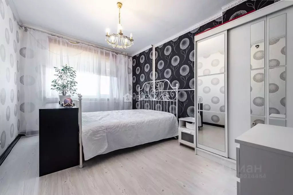 2-к кв. Санкт-Петербург пос. Парголово, ул. Михаила Дудина, 25к2 (57.0 ... - Фото 1