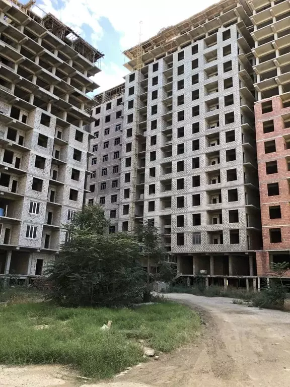 2-к кв. Дагестан, Махачкала ул. Ирчи Казака, 101 (70.0 м) - Фото 1