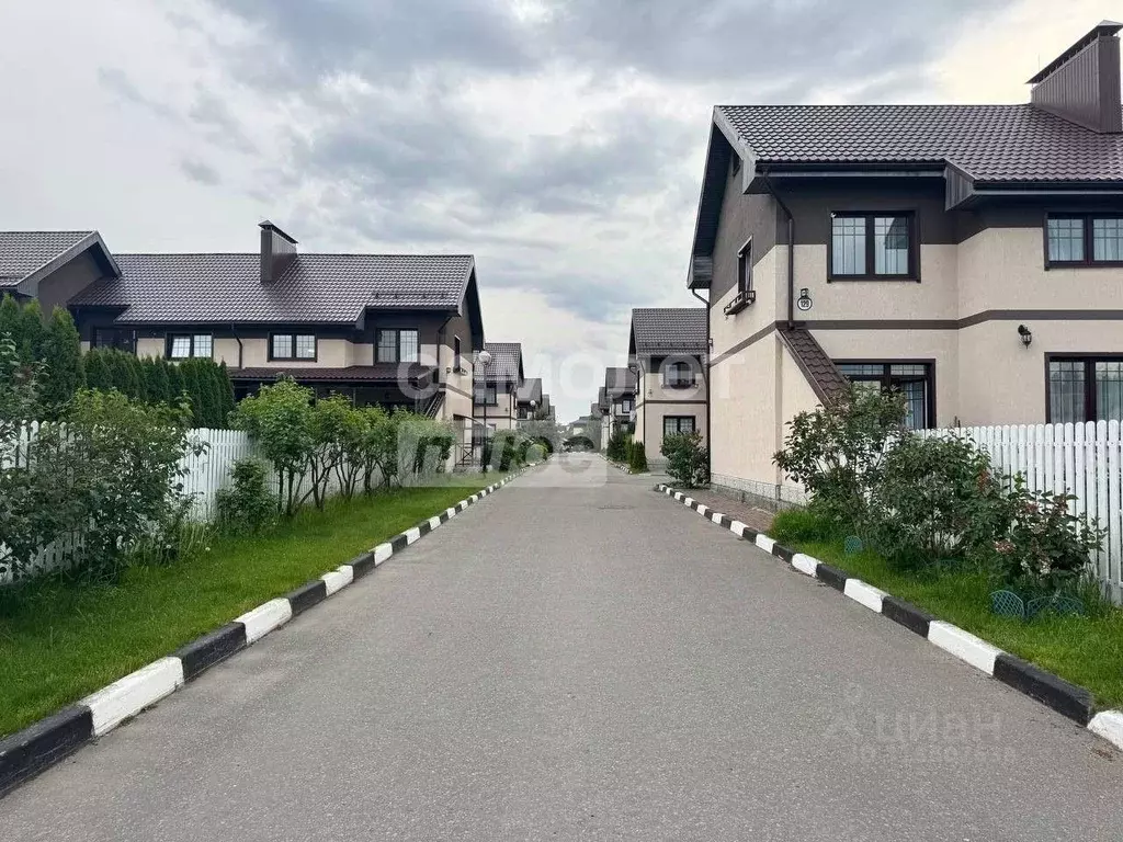 Таунхаус в Московская область, Щелково городской округ, Варежки кв-л ... - Фото 0