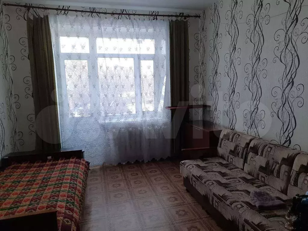 Комната 20м в 3-к., 2/4эт. - Фото 0