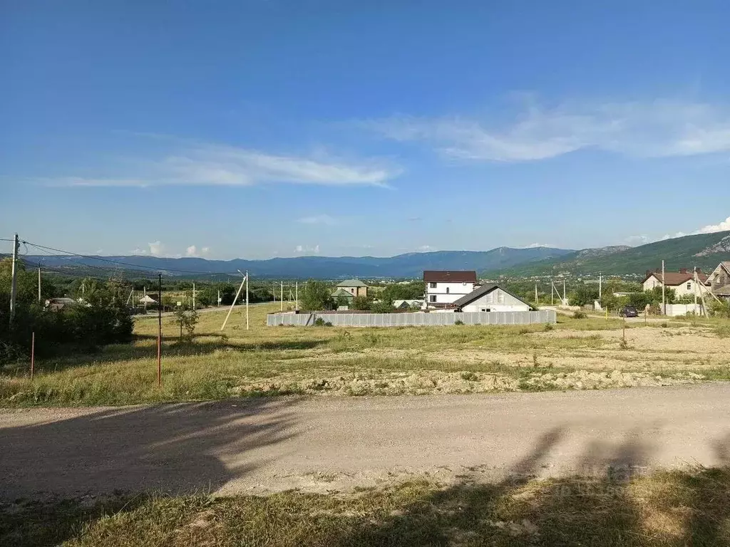 Участок в Севастополь с. Тыловое, ул. Ялтинская, 2 (11.0 сот.) - Фото 1