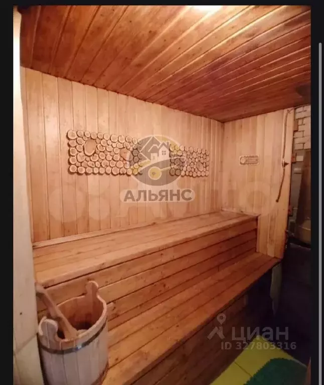 Гараж в Ямало-Ненецкий АО, Новый Уренгой ГСК Строитель тер.,  (30 м) - Фото 1