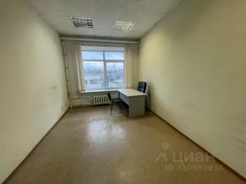 Склад в Санкт-Петербург Уральская ул., 19к8 (17 м) - Фото 1