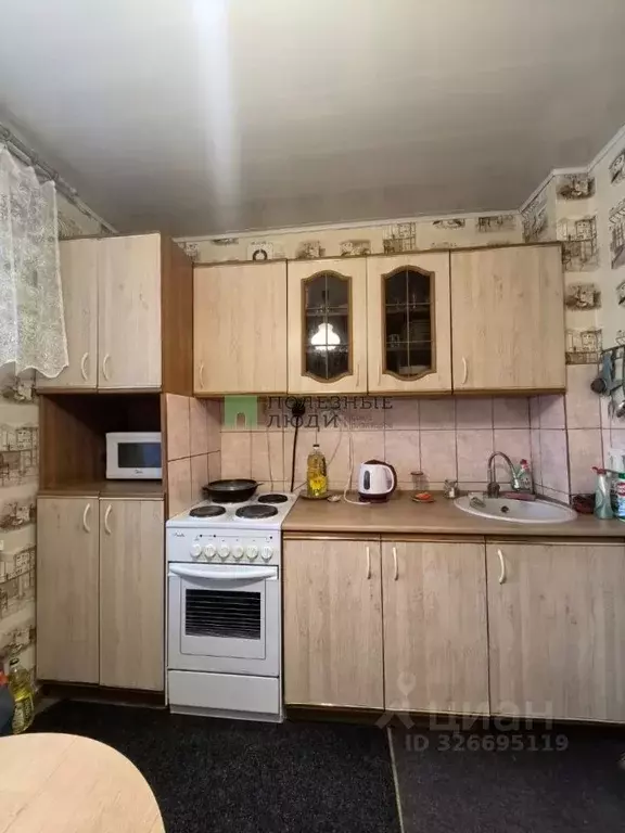 3-к кв. Курганская область, Курган Заозерный жилрайон, 11-й мкр, 17 ... - Фото 2