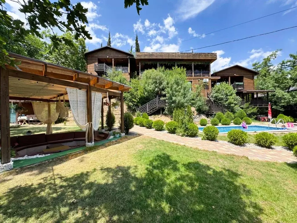 Дом в Крым, Алушта муниципальный округ, с. Виноградное ш. 5-й километр ... - Фото 1