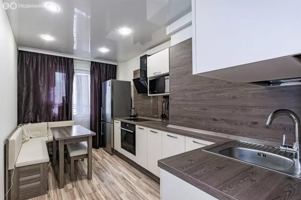 1-комнатная квартира: Екатеринбург, улица Патриотов, 6к3 (40 м) - Фото 1