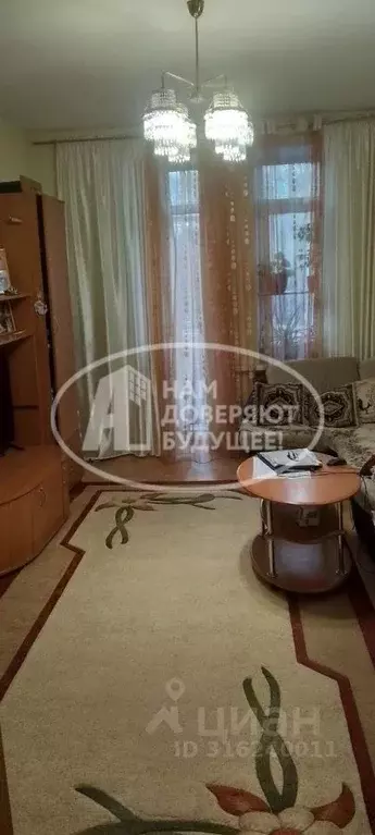 2-к кв. Удмуртия, Глазов Комсомольская ул., 14 (58.5 м) - Фото 0