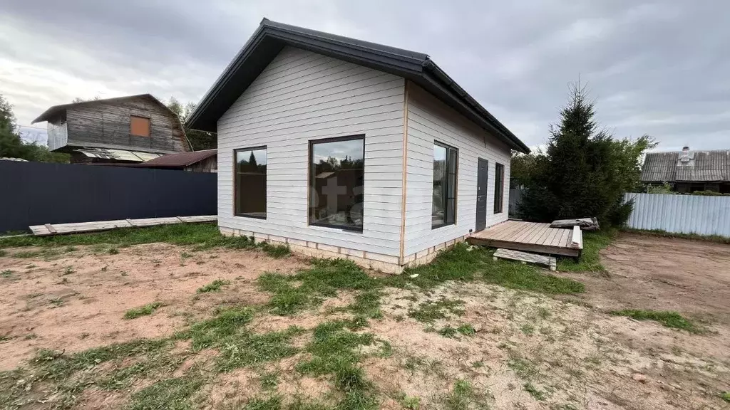 Дом в Ленинградская область, Киришский район, Будогощь пгт, Ракитино ... - Фото 1