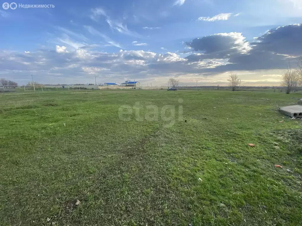 Участок в Энгельсский район, Красноярское муниципальное образование, ... - Фото 1