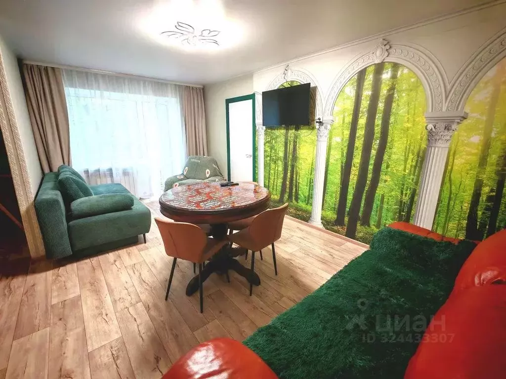 2-к кв. Челябинская область, Верхний Уфалей ул. Ленина, 168 (44.0 м) - Фото 1