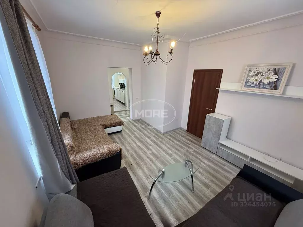 2-к кв. Калининградская область, Балтийск ул. Ю. Иванова, 4 (42.7 м) - Фото 1