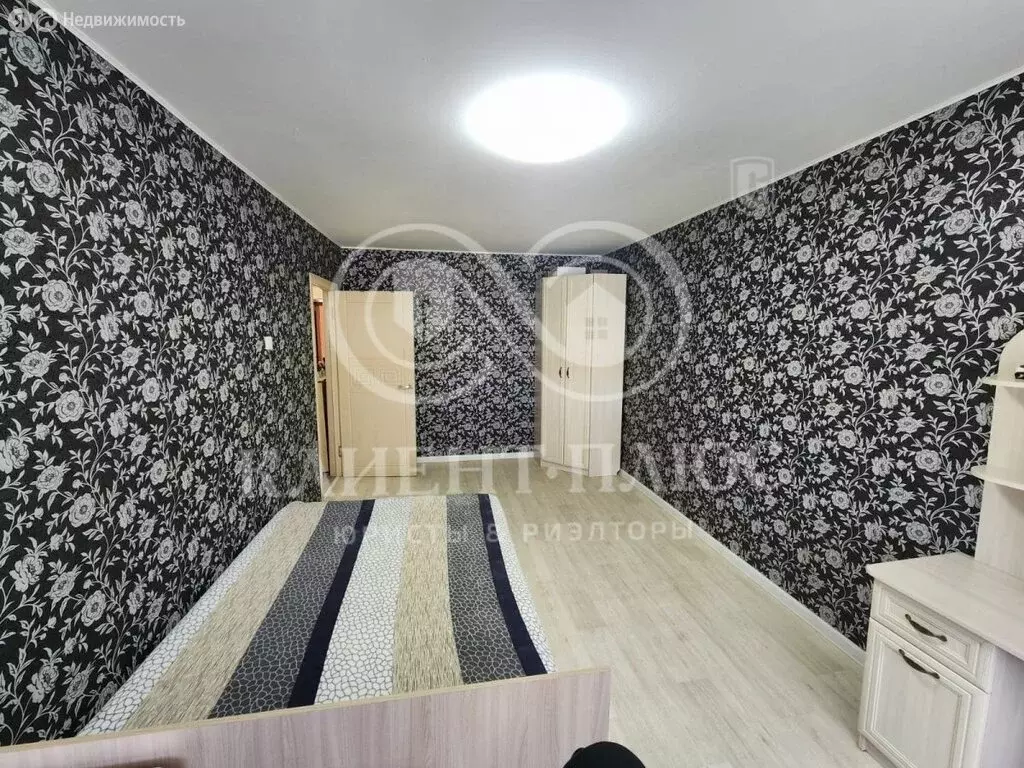 3-комнатная квартира: Корсаков, Советская улица, 50 (61 м) - Фото 1