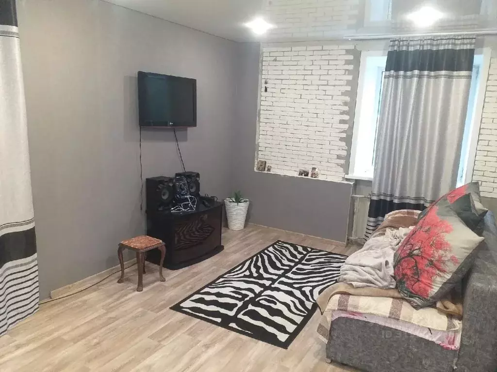 1-к кв. Иркутская область, Иркутск ул. Баррикад, 137 (30.4 м) - Фото 2