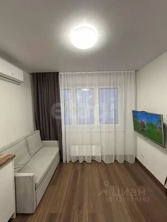 Студия Тюменская область, Тюмень ул. Новоселов, 103 (20.0 м) - Фото 1