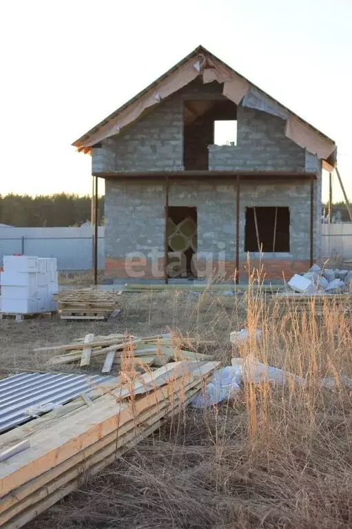 Дом в село Малобрусянское, улица Ленина (60 м) - Фото 1