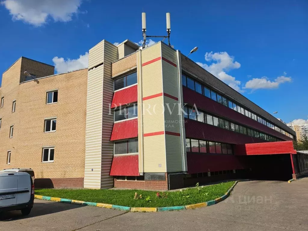 Гараж в Москва Лукинская ул., 19 (18 м) - Фото 1