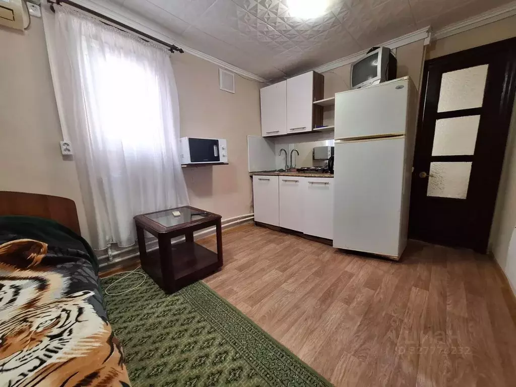 Дом в Краснодарский край, Краснодар ул. Герцена, 29 (18 м) - Фото 1