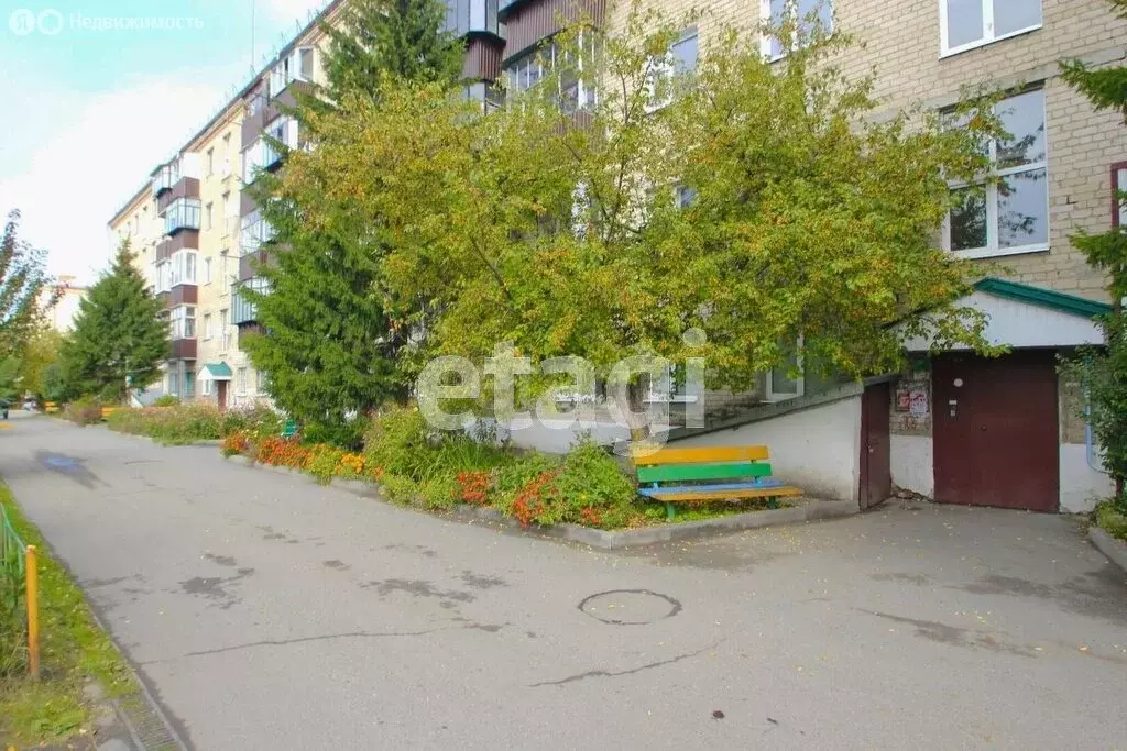 3-комнатная квартира: Ялуторовск, улица Новикова, 28 (51 м) - Фото 1