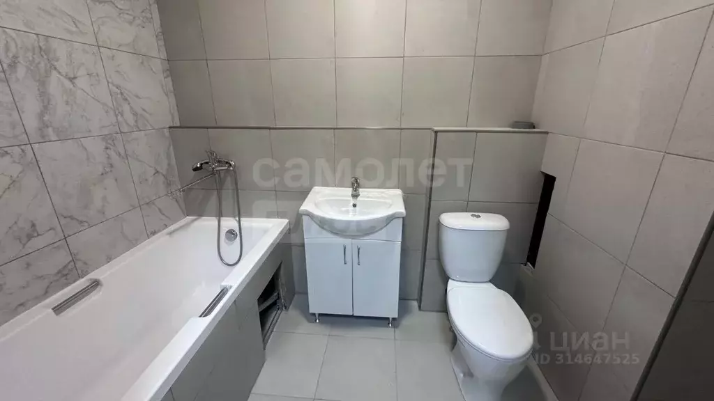 1-к кв. Оренбургская область, Оренбург ул. Юркина, 4/1 (43.52 м) - Фото 1