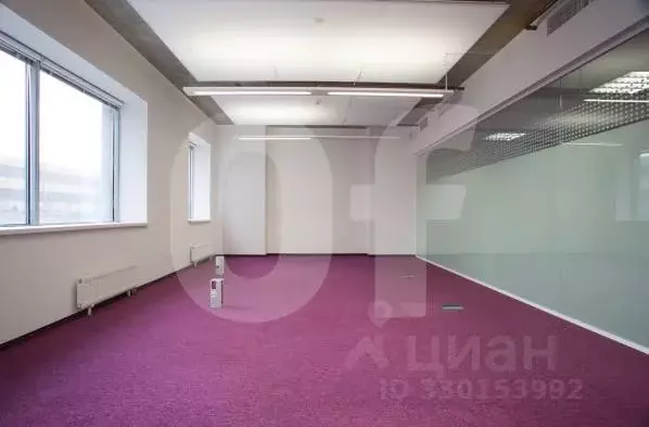 Офис в Москва ул. Двинцев, 12к1А (903 м) - Фото 1