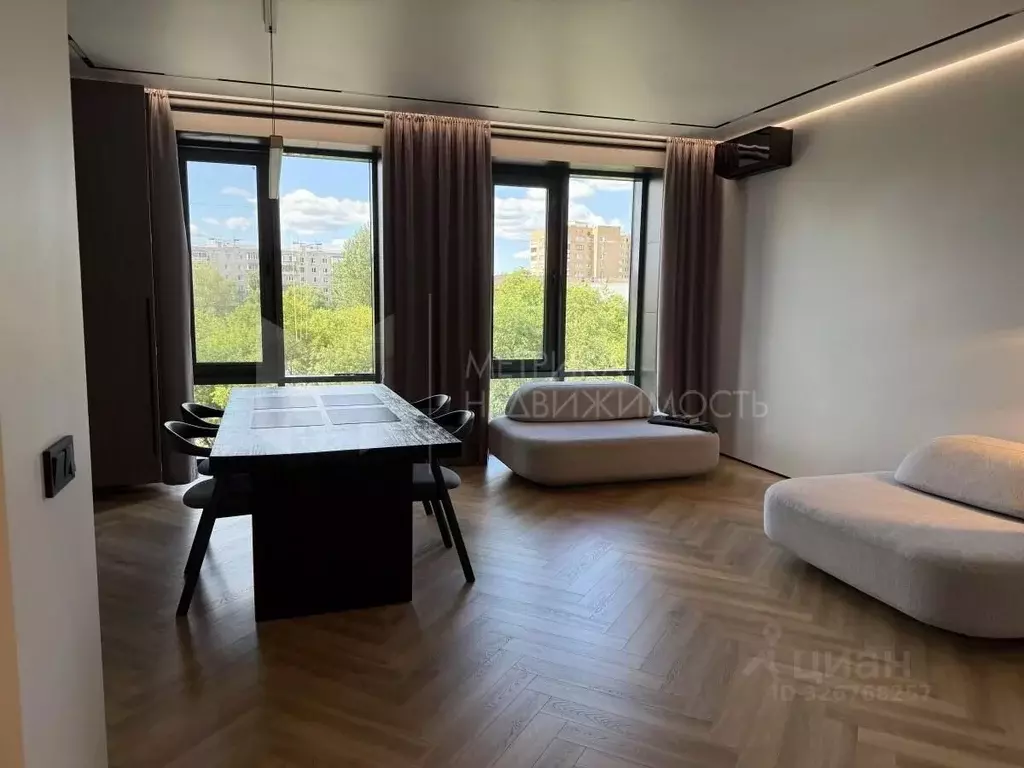 2-к кв. Тюменская область, Тюмень ул. Николая Машарова, 2 (74.5 м) - Фото 1