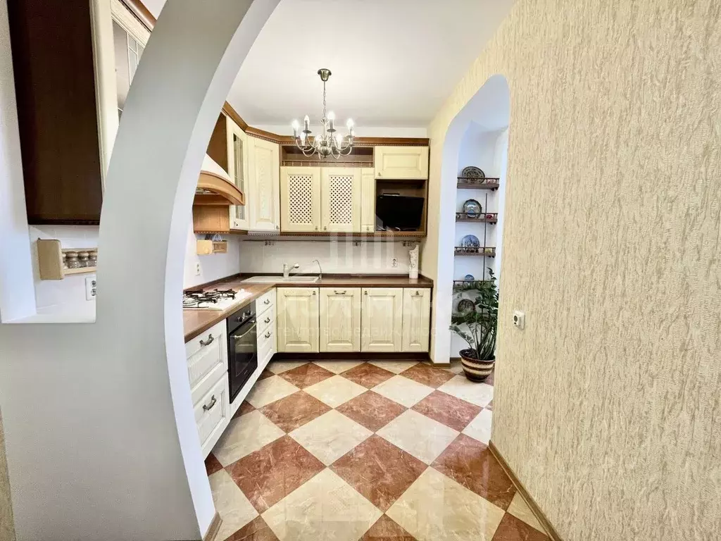 2-к кв. Брянская область, Брянск ул. Ромашина, 6 (74.0 м) - Фото 1
