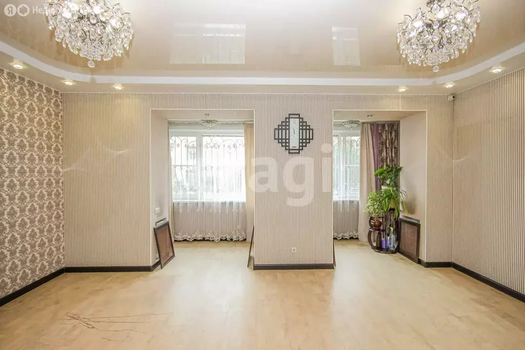 4-комнатная квартира: Улан-Удэ, улица Добролюбова, 6А (151.2 м) - Фото 1